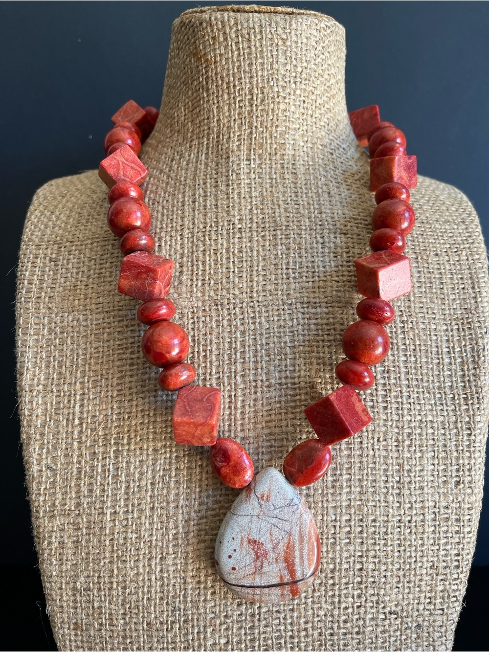 New genuine Red jasper Bead Pendant Necklace.